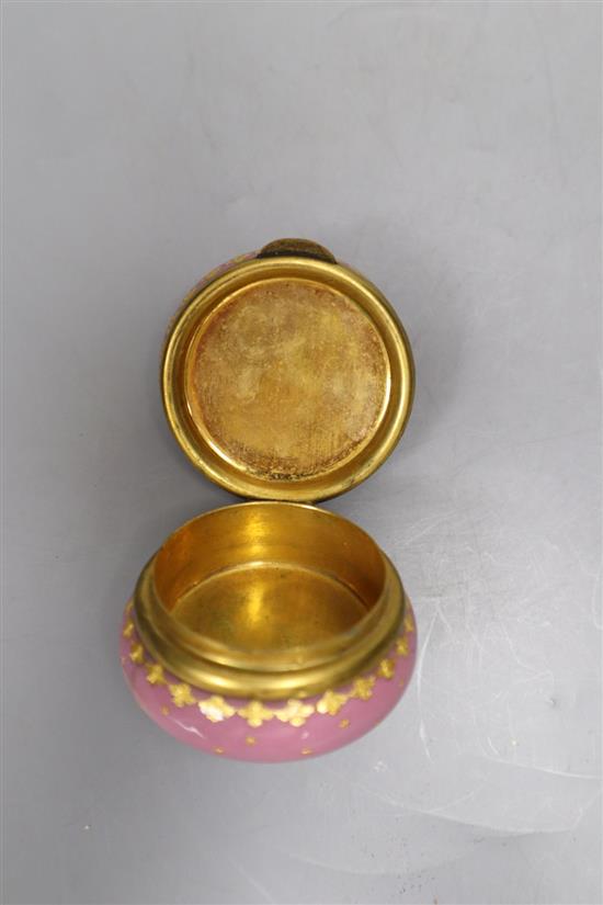 A Victorian enamel pill box, c.1860